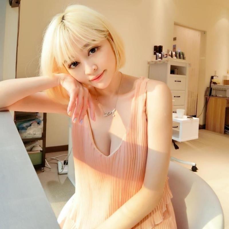 苏洲小姐姐陪玩微博网红绳盼曼