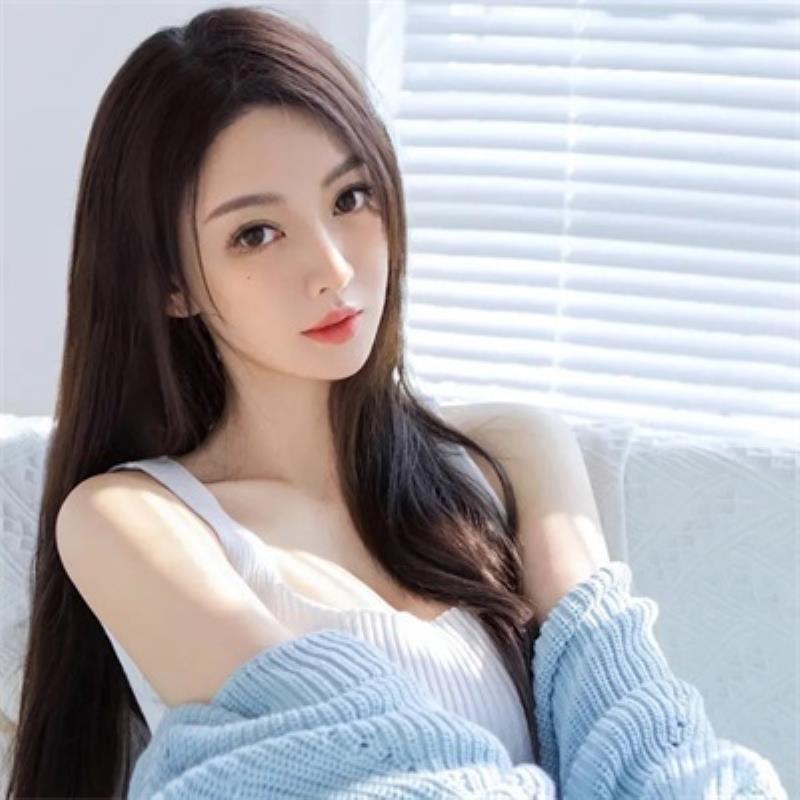 苏洲陪玩妹子办公室文员惠税琴