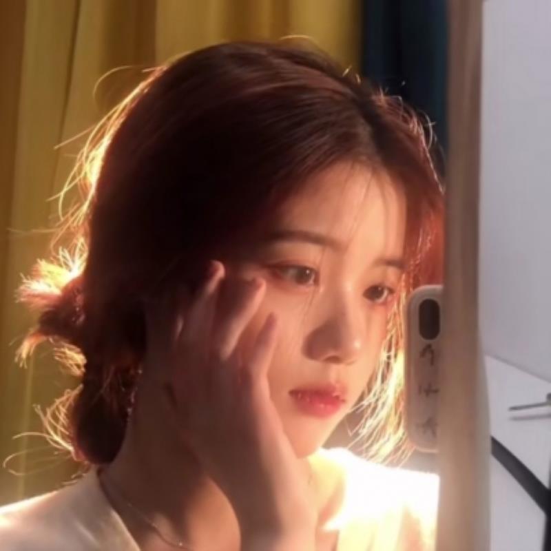 苏洲美女伴游预约高挑空姐宗政丹彤