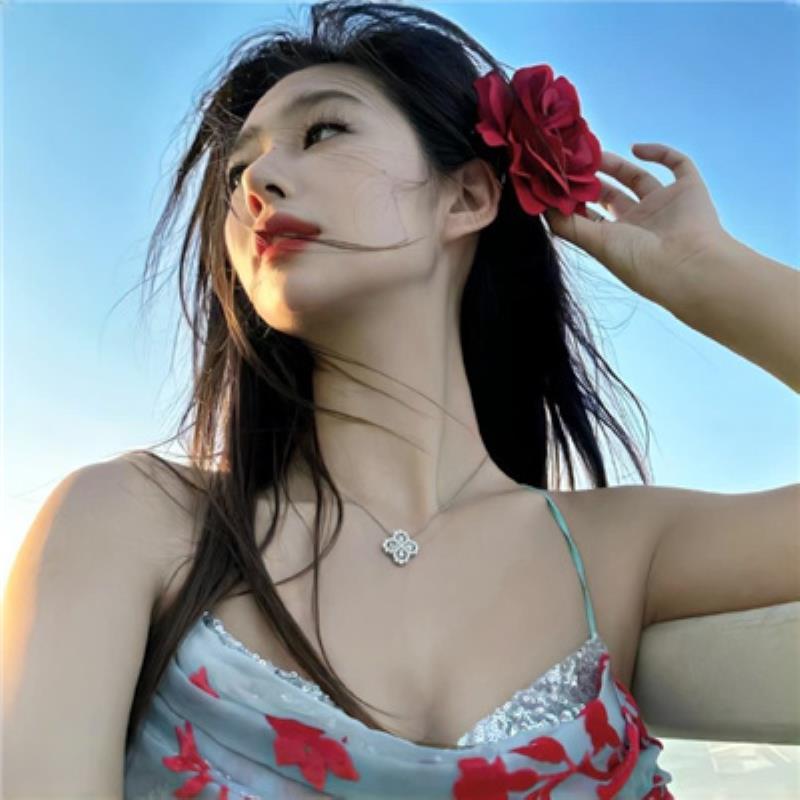 天津伴游歌手主播蔚诗筠