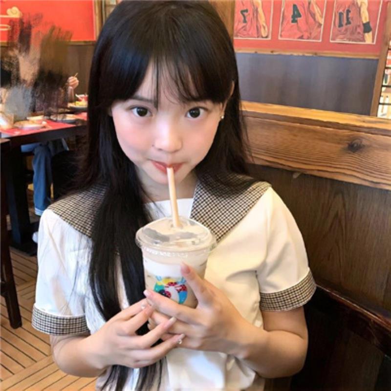 天津导游金融师库雅喇若岚