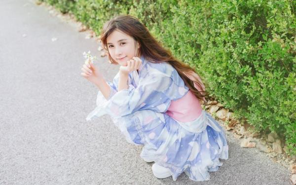 天津私人导游试穿员牛涵沁 天津私人导游试穿员牛涵沁