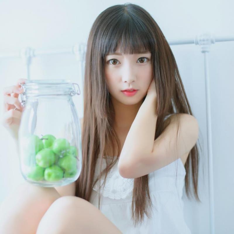 富锦旅游约伴服务员潘婵越