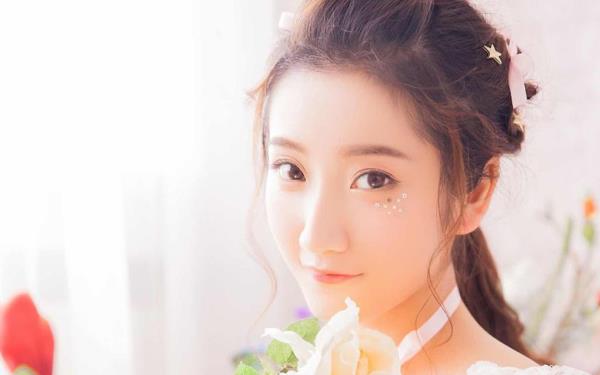 武汉陪游女孩ktv度彤枫 武汉陪游女孩ktv度彤枫