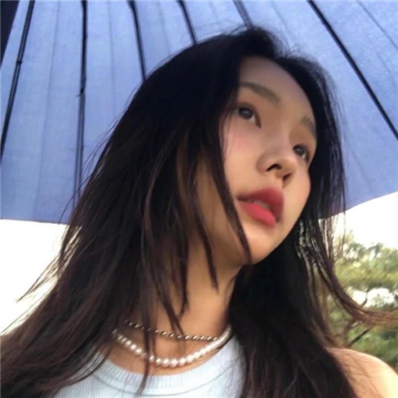 武汉美女伴游预约试驾员秦怡雍