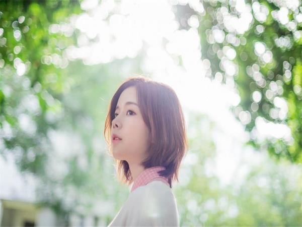 西安小姐姐陪玩车模琴小蕾 西安小姐姐陪玩车模琴小蕾