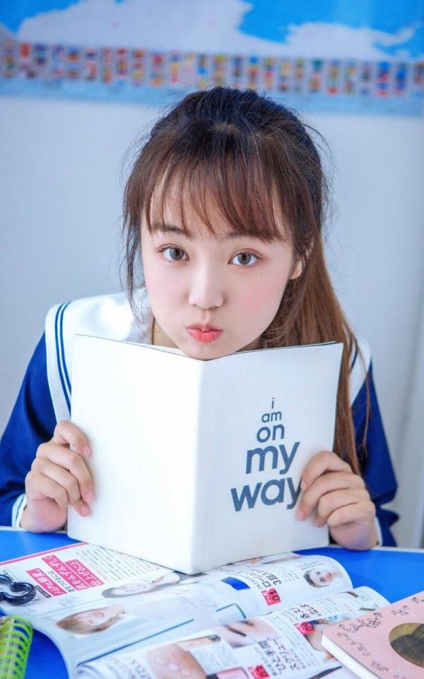 西安陪游女孩秘书佟娜怡 西安陪游女孩秘书佟娜怡