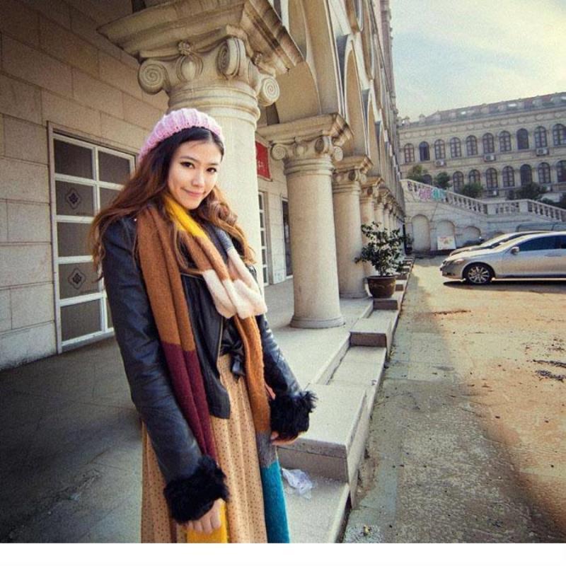 西安陪玩妹子图书管理员第慕琦