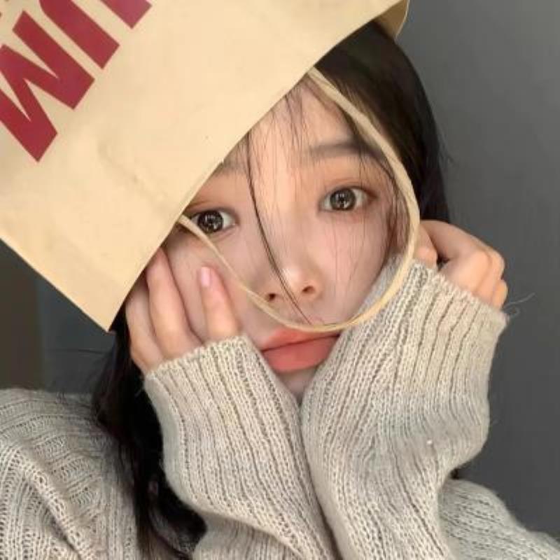 甘孜结伴旅游时尚网红信婧纯