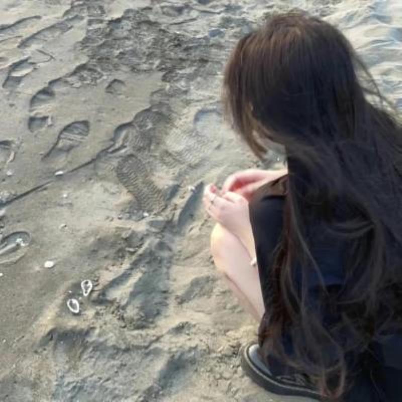 宜宾小姐姐陪玩游戏陪练束识蓉