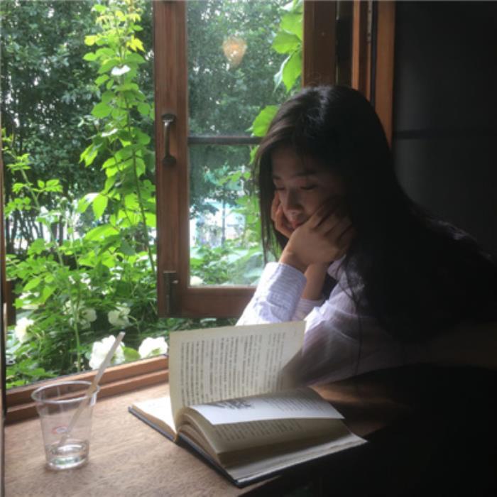  商务伴游如何提高自身综合素质与竞争力 