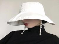 汕尾结伴游玩歌手晋新若