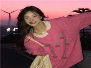 青岛旅游约伴健身网红靳睬娜