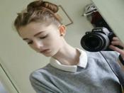 深圳女伴游代购斯宝涵