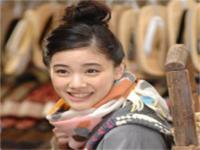 昆明结伴旅游时尚空姐滑同怡