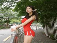 昆明私人伴游漂亮车模叶赫那兰.学娥