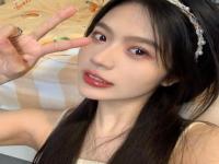 桂林私人伴游女孩金融师冯曼容