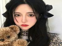 那曲导游车展车模凃肖蔼芬