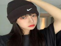 上海陪游女孩学生车模敏馨诗